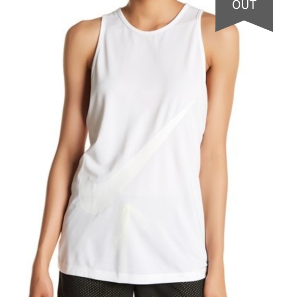 Tomboy Fit Nike Top